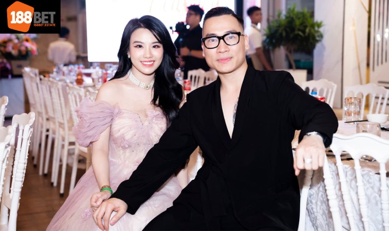 Linh Miu Lộ Clip Nhạy Cảm 3 Phút Khiến Anh Em Sôi Sục 3 Chuyện tình của hotgirl năm 1993